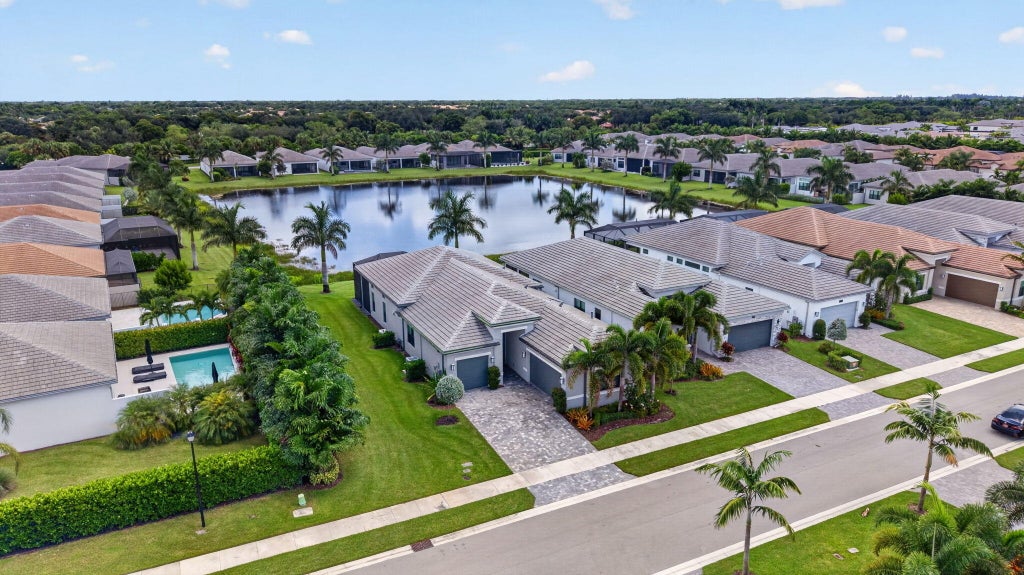 Photo of 11364 VIRGINIA PINE Court, Boynton Beach, FL 33473 (MLS # B26073520)