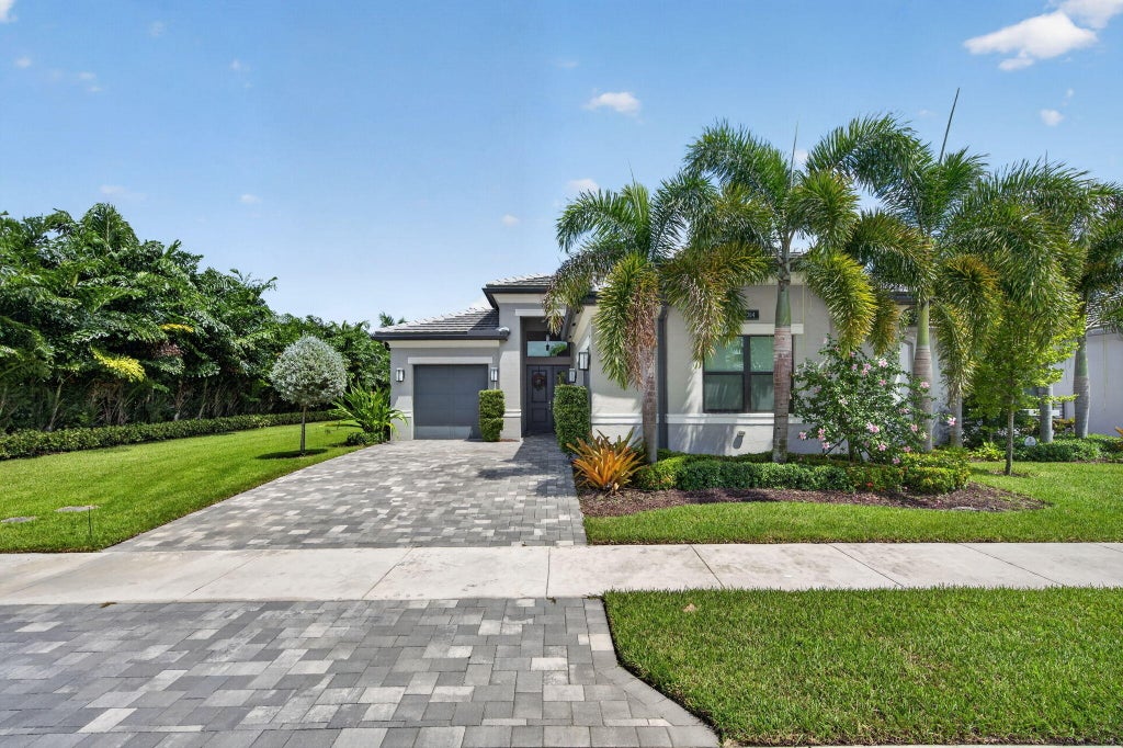 Photo of 11364 VIRGINIA PINE Court, Boynton Beach, FL 33473 (MLS # B26073520)