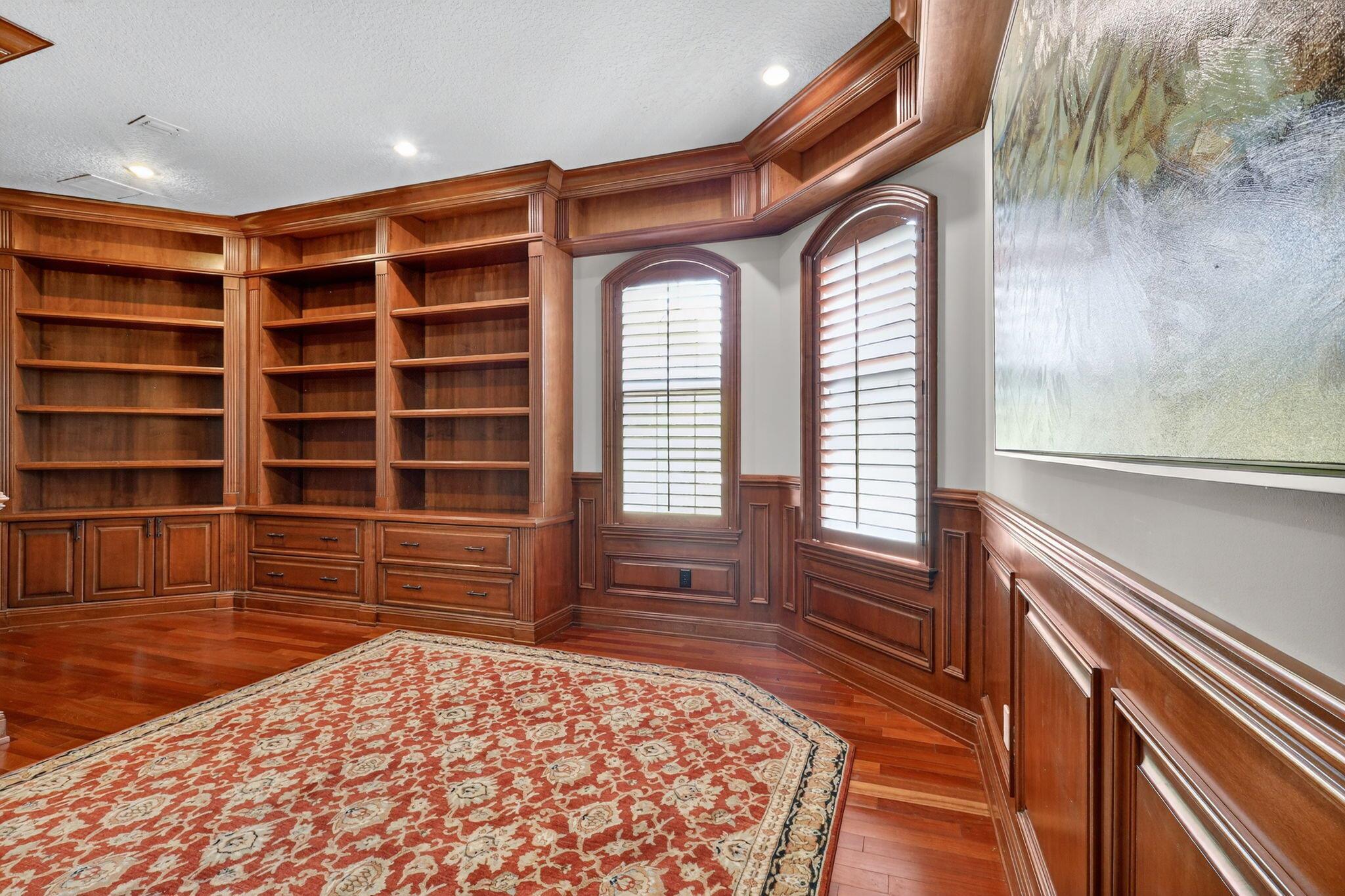 BAYHILL ESTATES - Residential