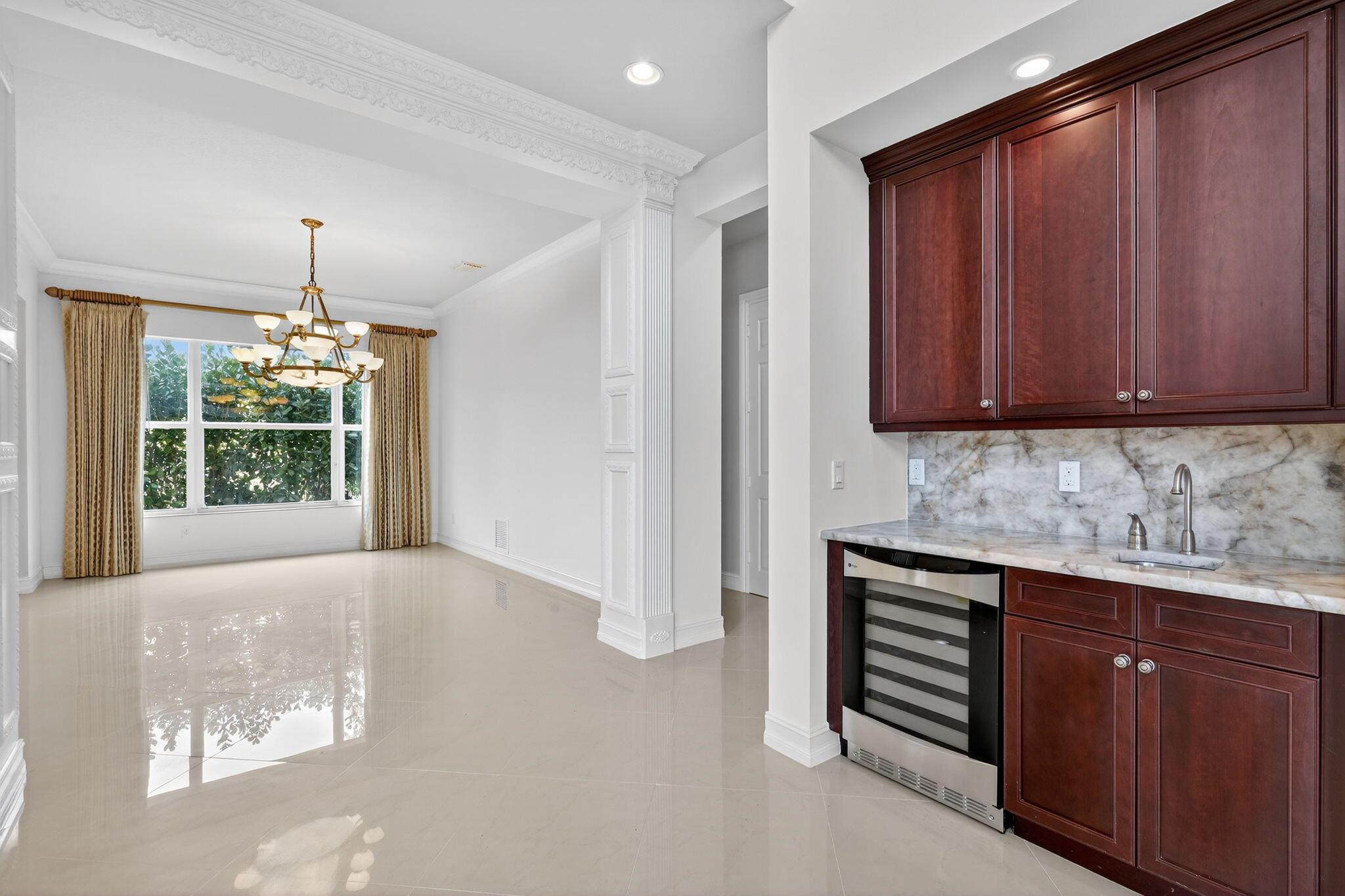 BAYHILL ESTATES - Residential