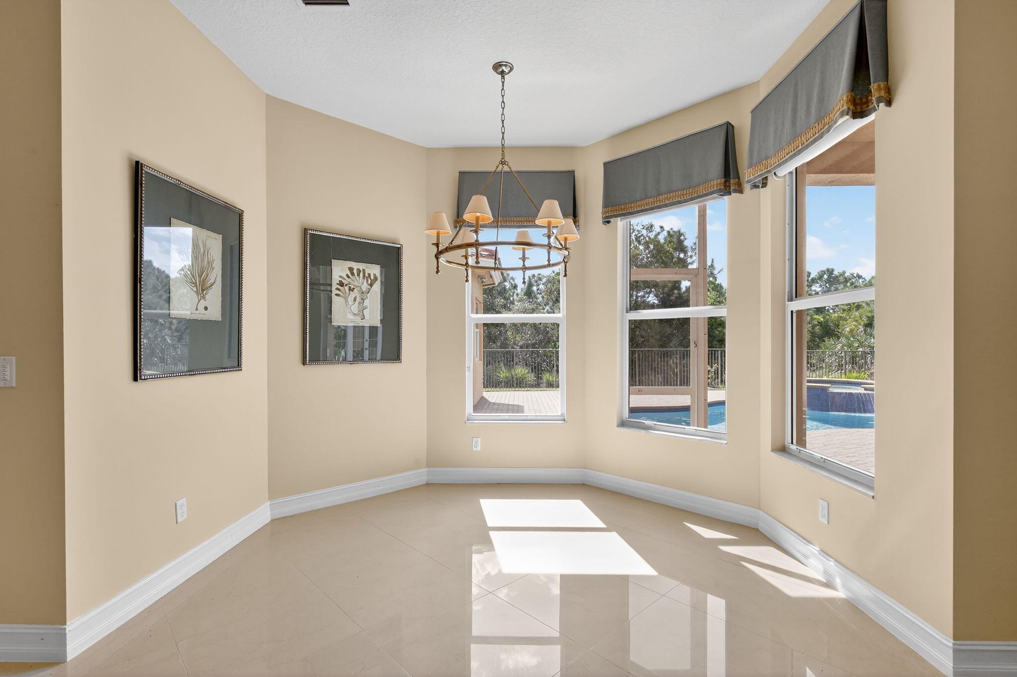 BAYHILL ESTATES - Residential