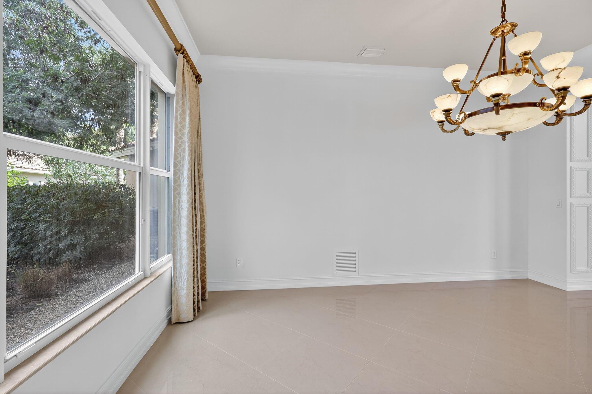 BAYHILL ESTATES - Residential