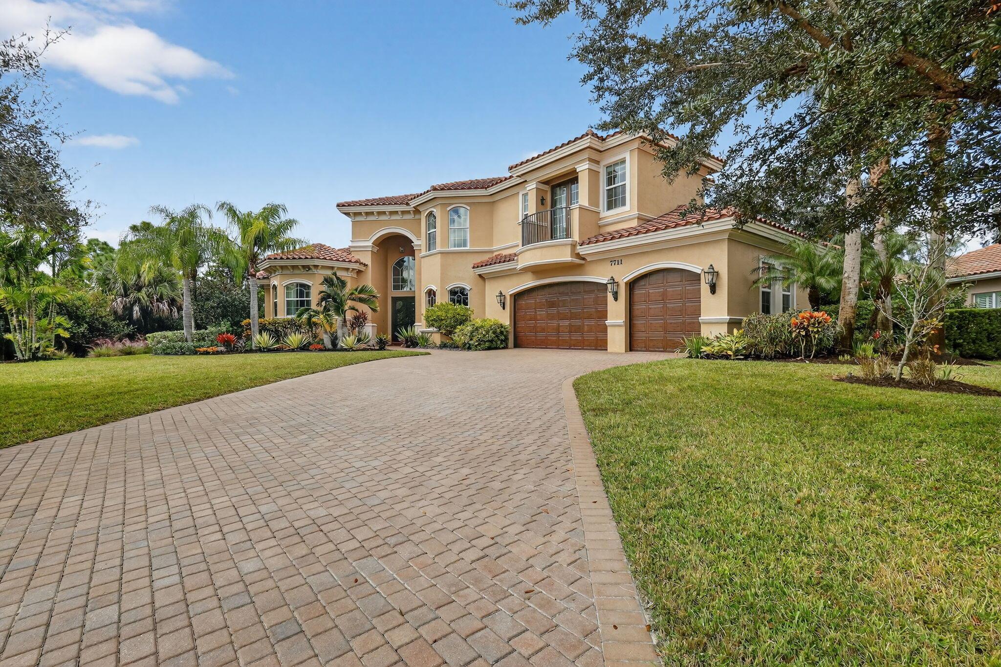 BAYHILL ESTATES - Residential