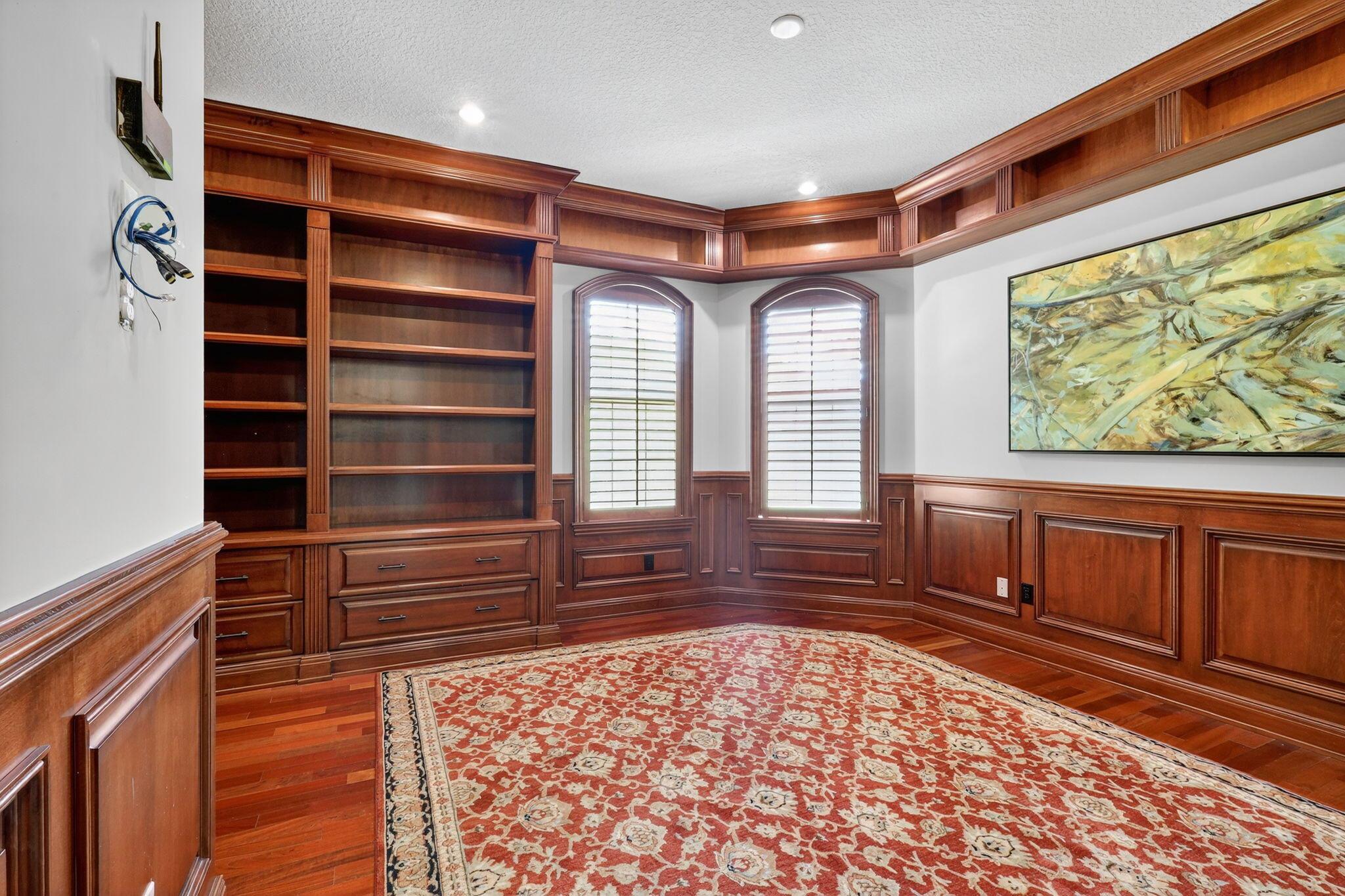 BAYHILL ESTATES - Residential