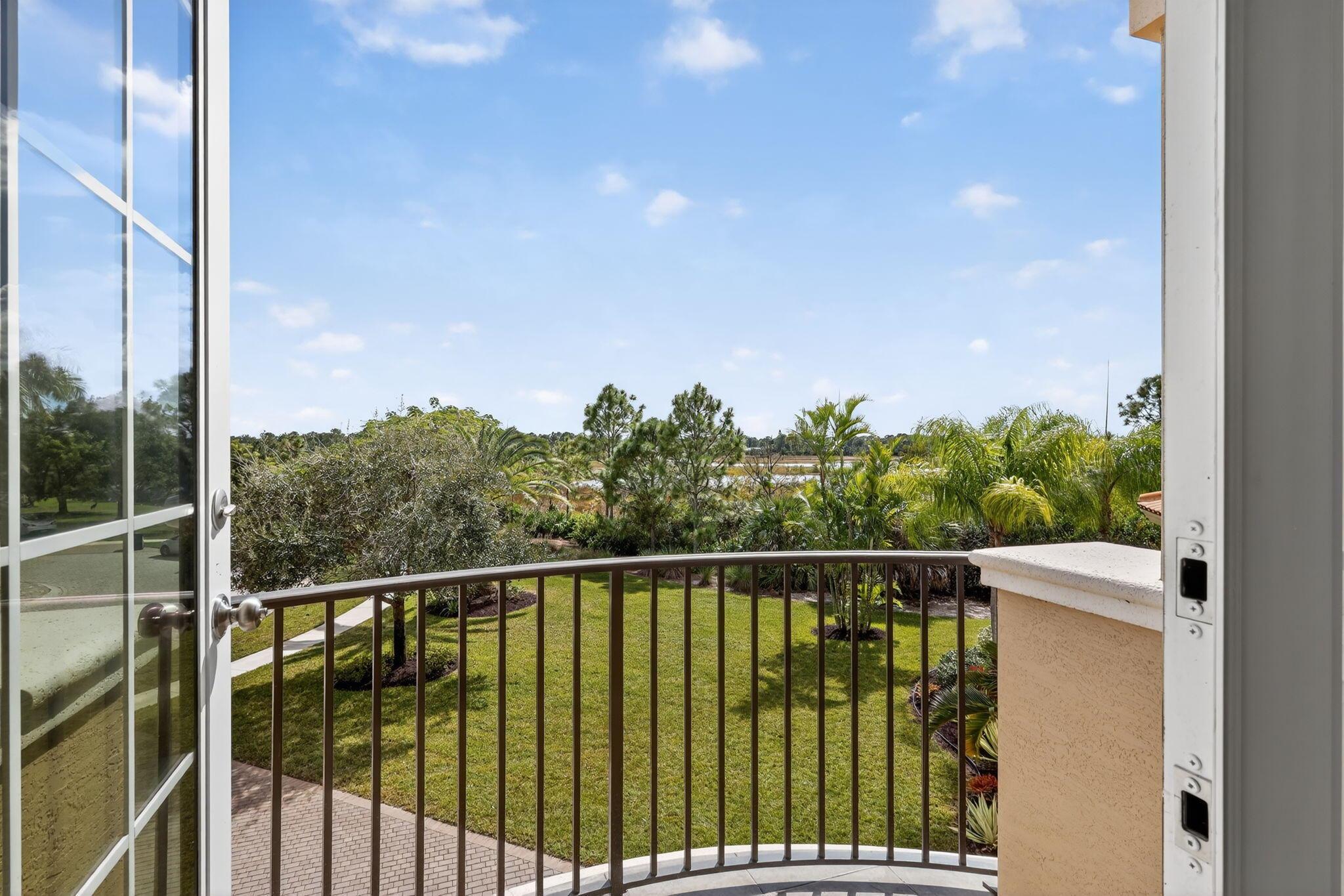 BAYHILL ESTATES - Residential