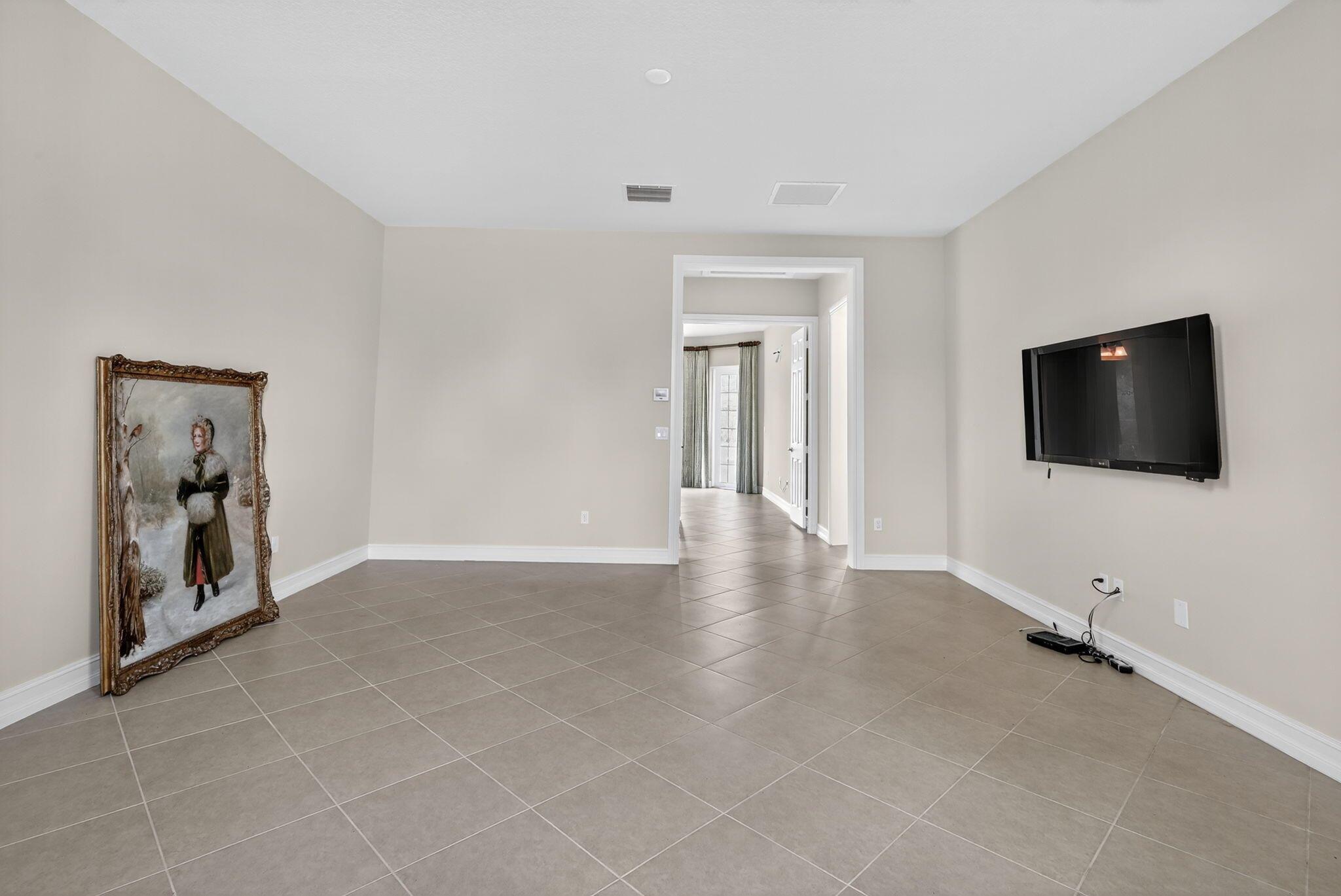 BAYHILL ESTATES - Residential