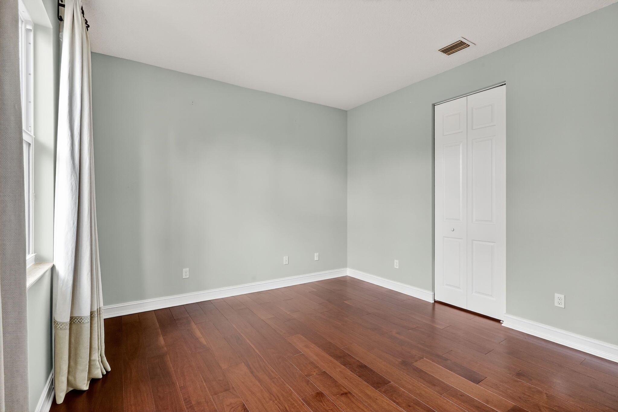 BAYHILL ESTATES - Residential