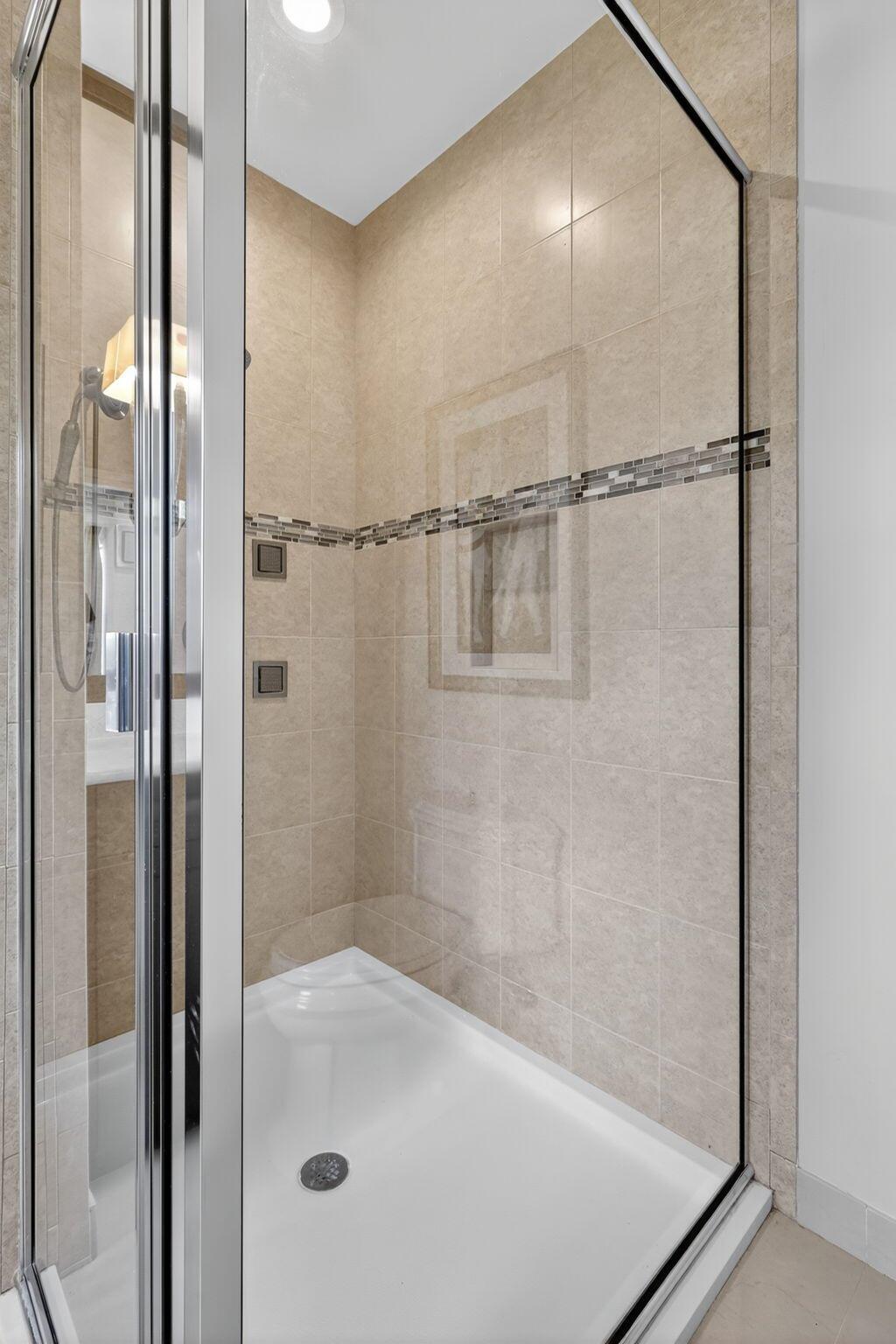 BAYHILL ESTATES - Residential