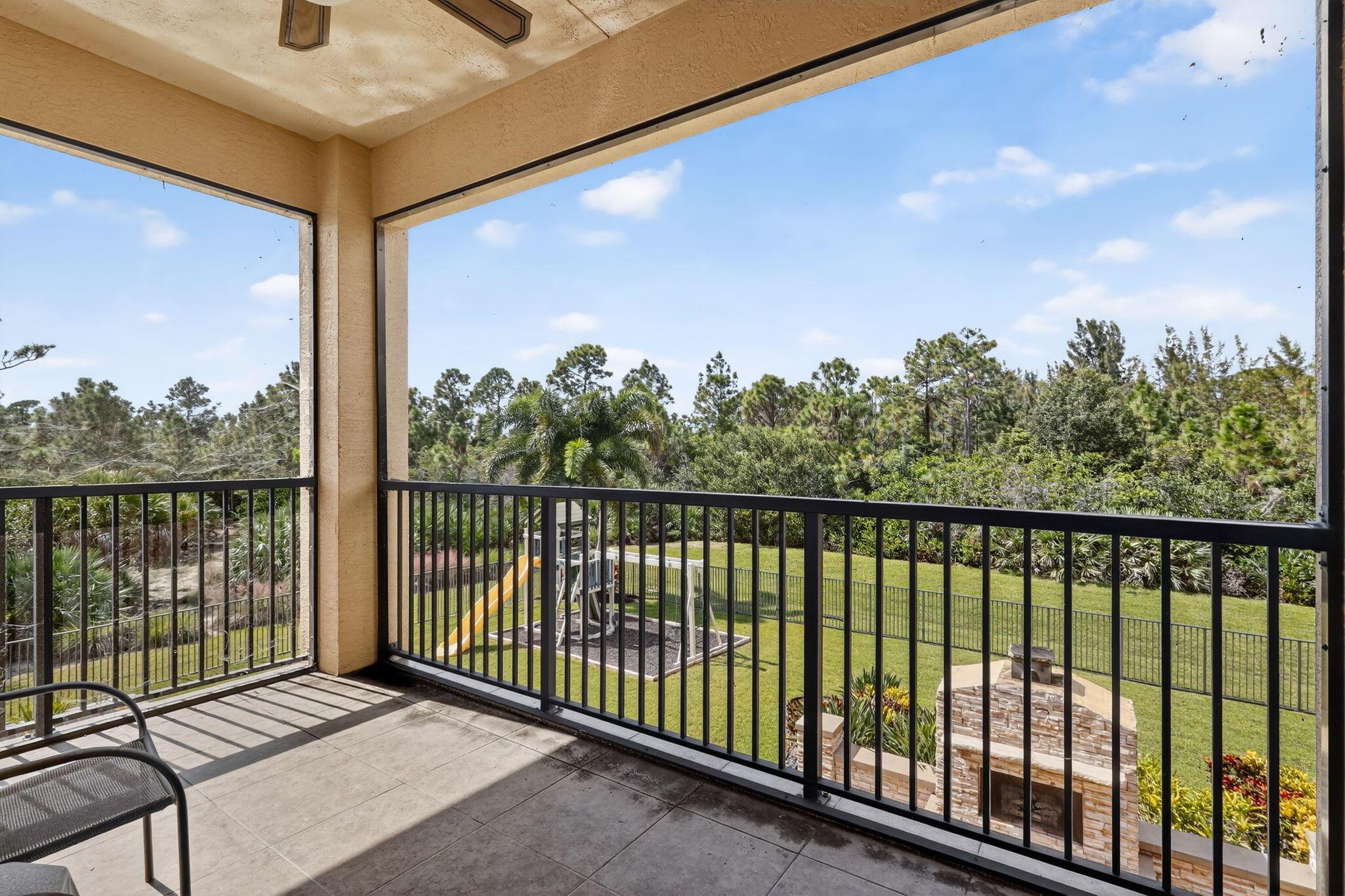 BAYHILL ESTATES - Residential