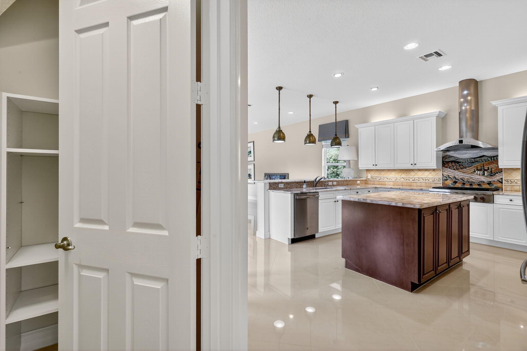 BAYHILL ESTATES - Residential