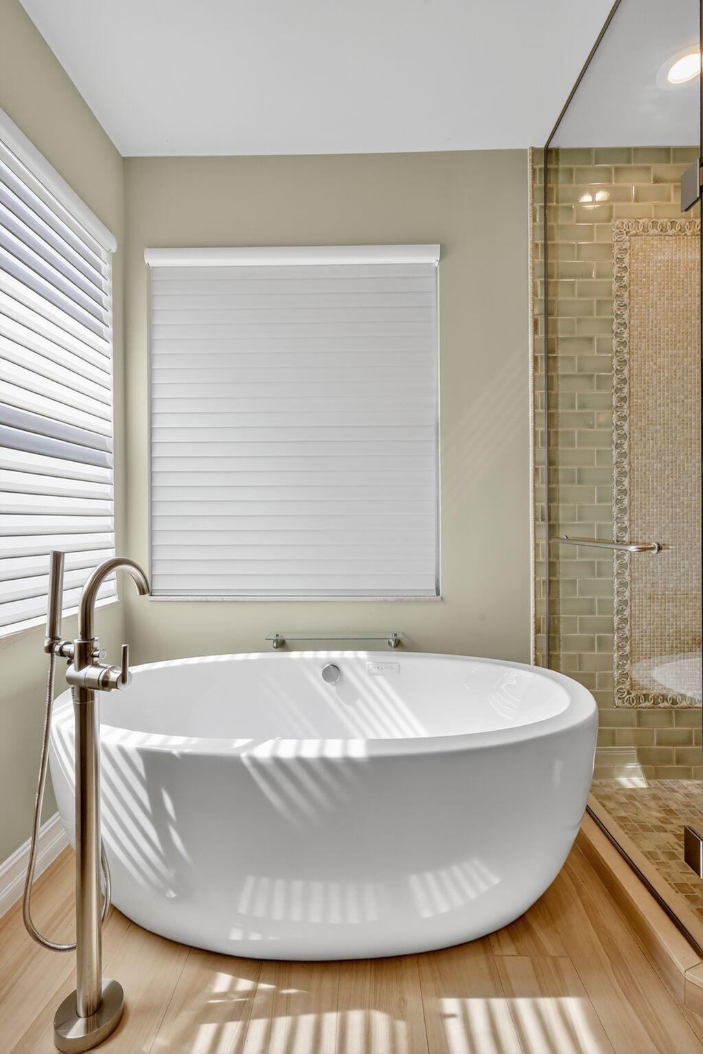 BAYHILL ESTATES - Residential