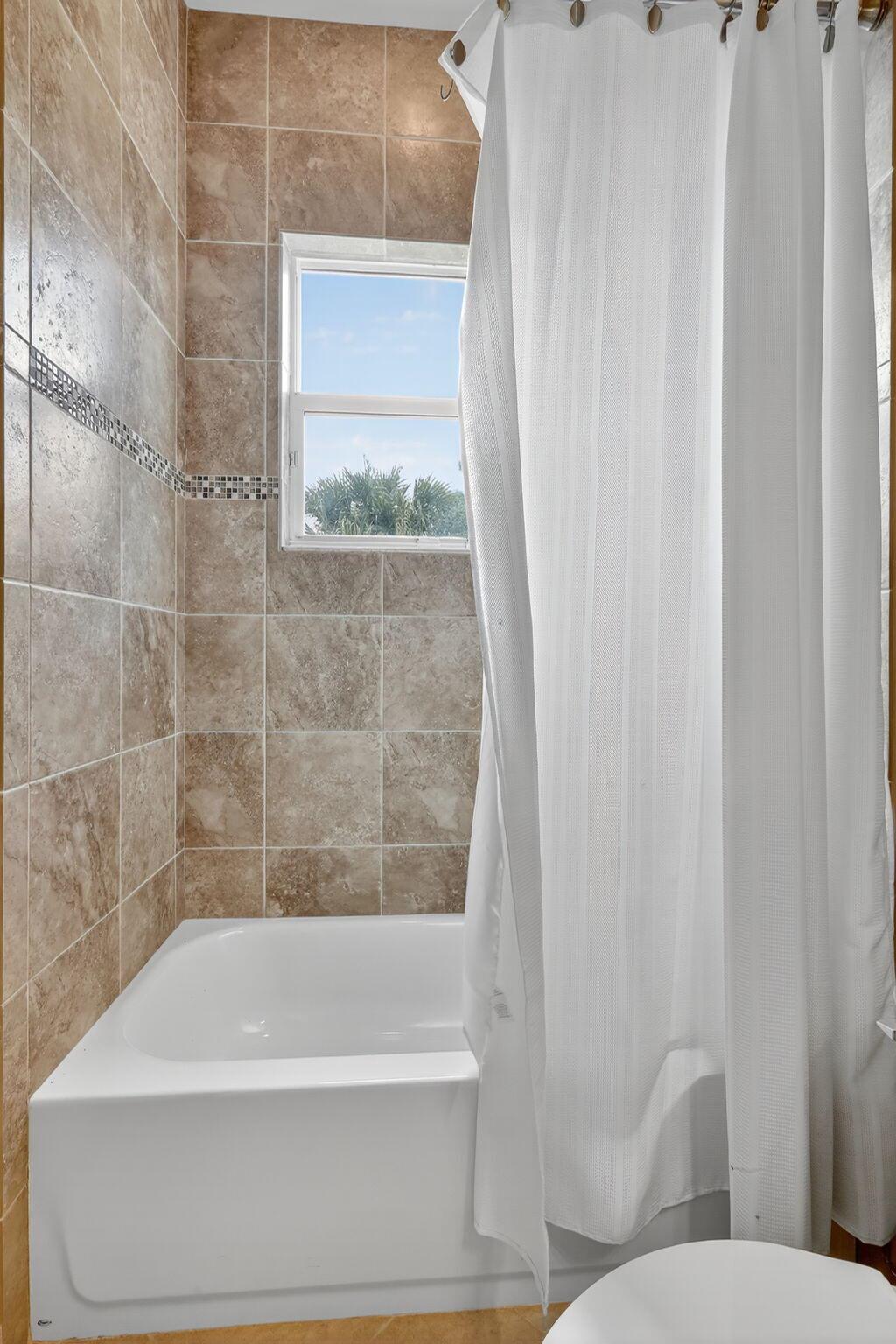 BAYHILL ESTATES - Residential