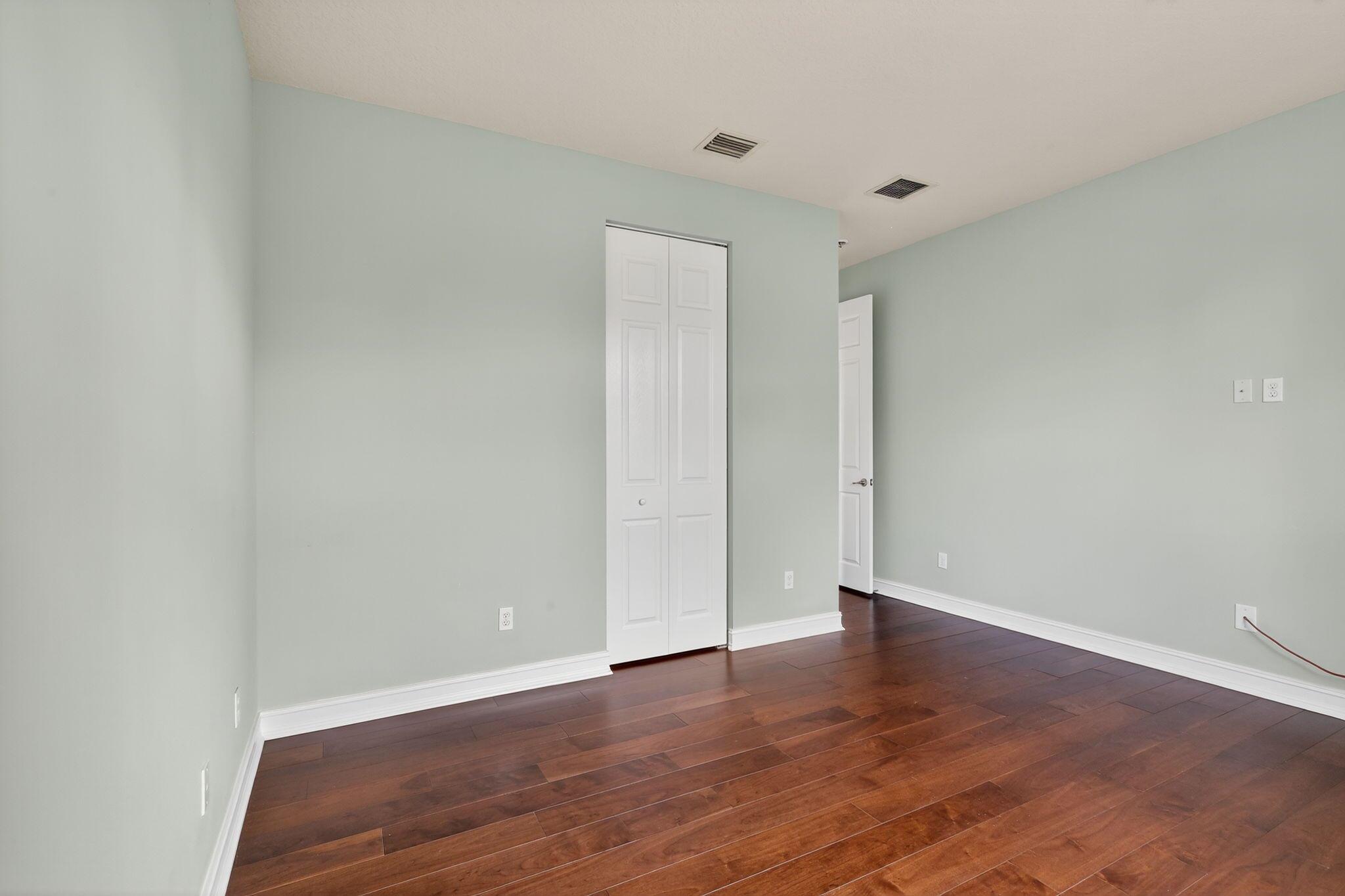 BAYHILL ESTATES - Residential