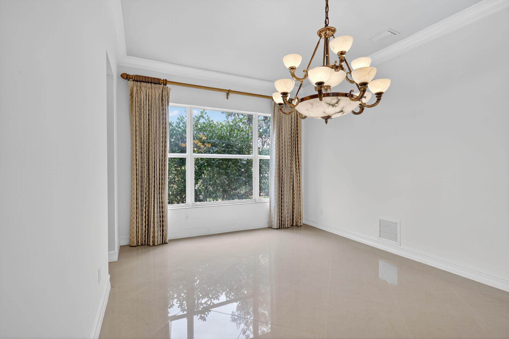 BAYHILL ESTATES - Residential