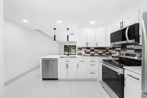 3201 Portofino Point Unit D2, Coconut Creek, FL MLS: F10500691