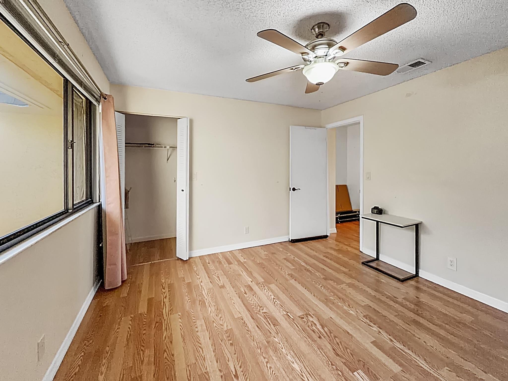 THE RACQUET CLUB - Residential Lease