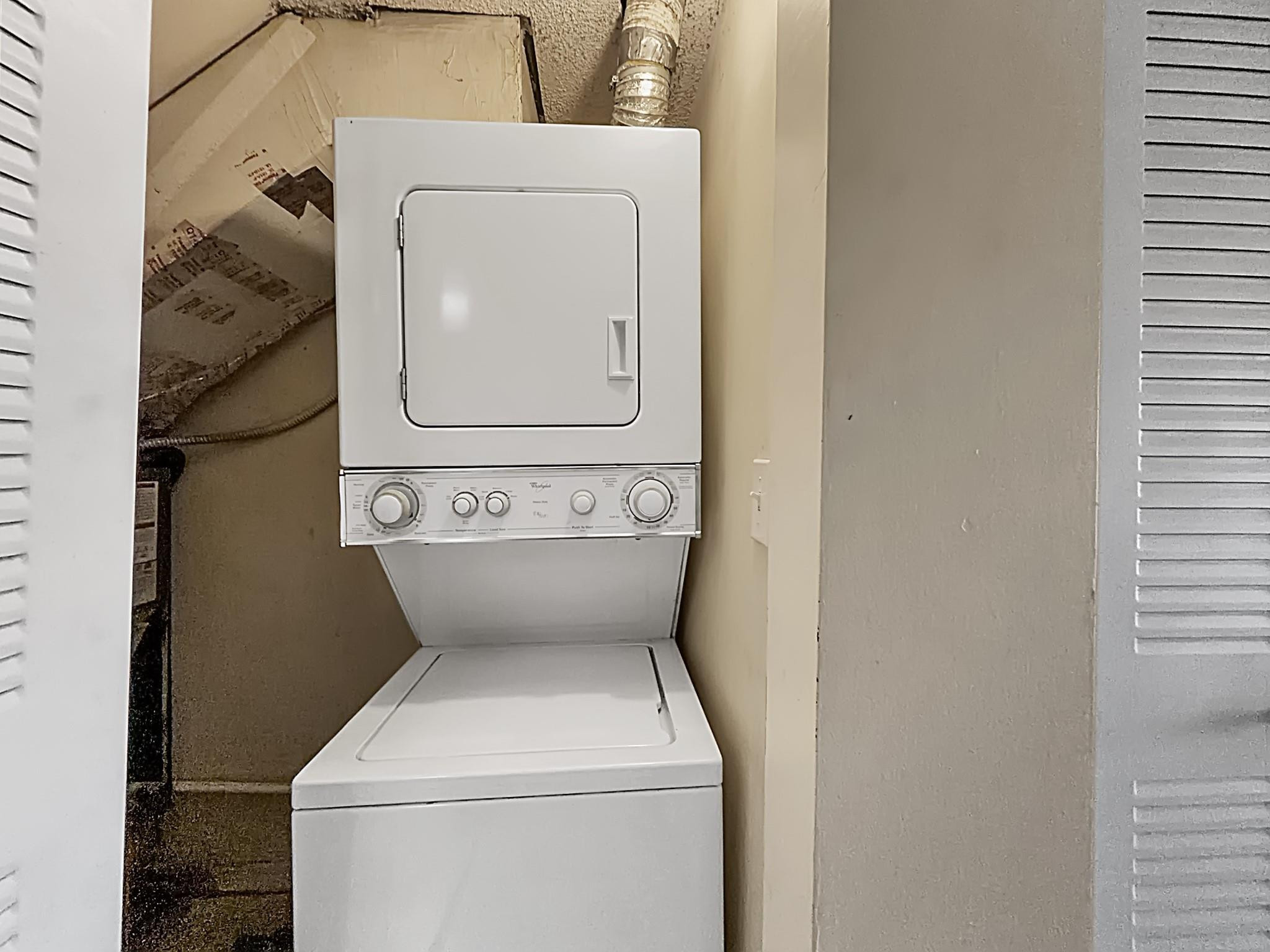 THE RACQUET CLUB - Residential Lease