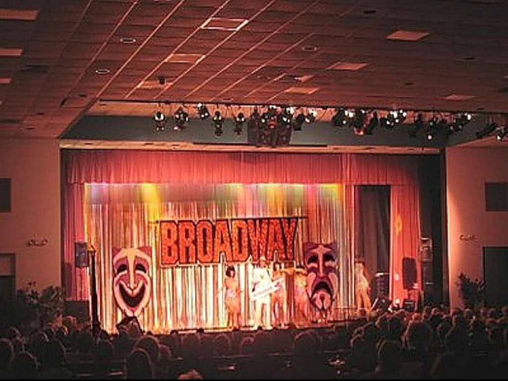 HOLLYBROOK GOLF & TENNIS - Residential