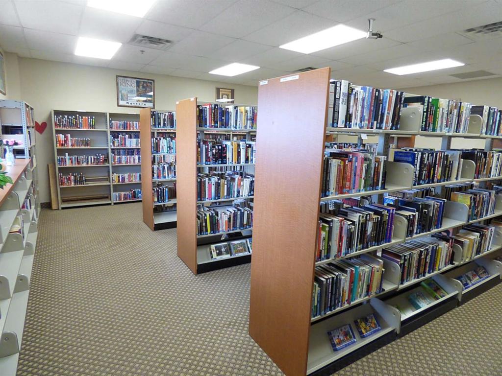 HOLLYBROOK GOLF & TENNIS - Residential