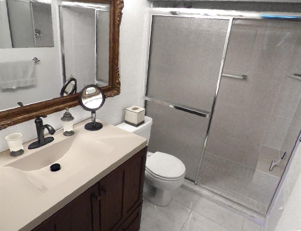 HOLLYBROOK GOLF & TENNIS - Residential