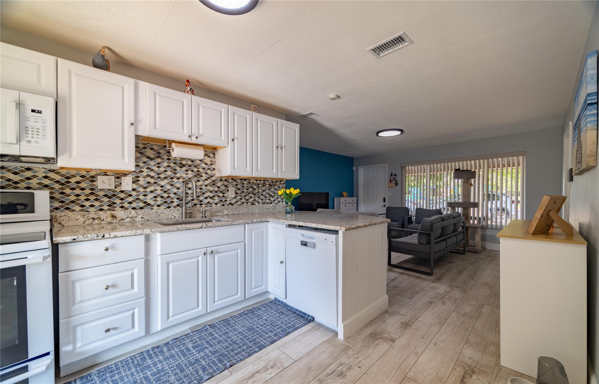 2950 NE 11th Ave