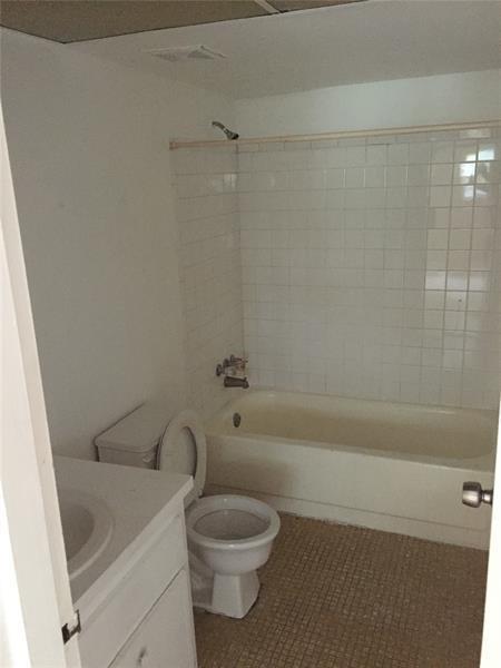 Condado Real Condo - Residential