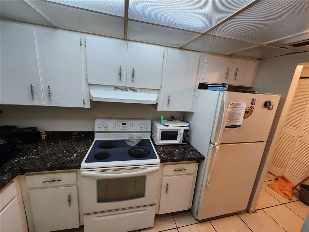 Condado Real Condo - Residential