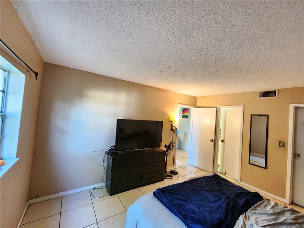 Condado Real Condo - Residential