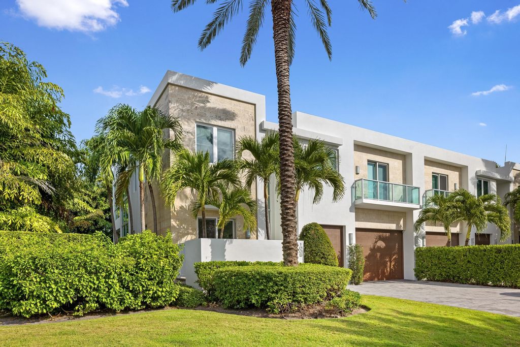 Photo of 1005 Bucida Road, Delray Beach, FL 33483 (MLS # B26035234)