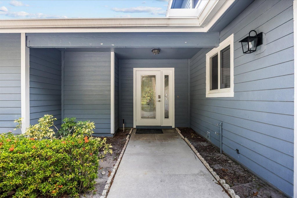 Photo of 18831 MISTY LAKE Drive, Jupiter, FL 33458 (MLS # B26075875)