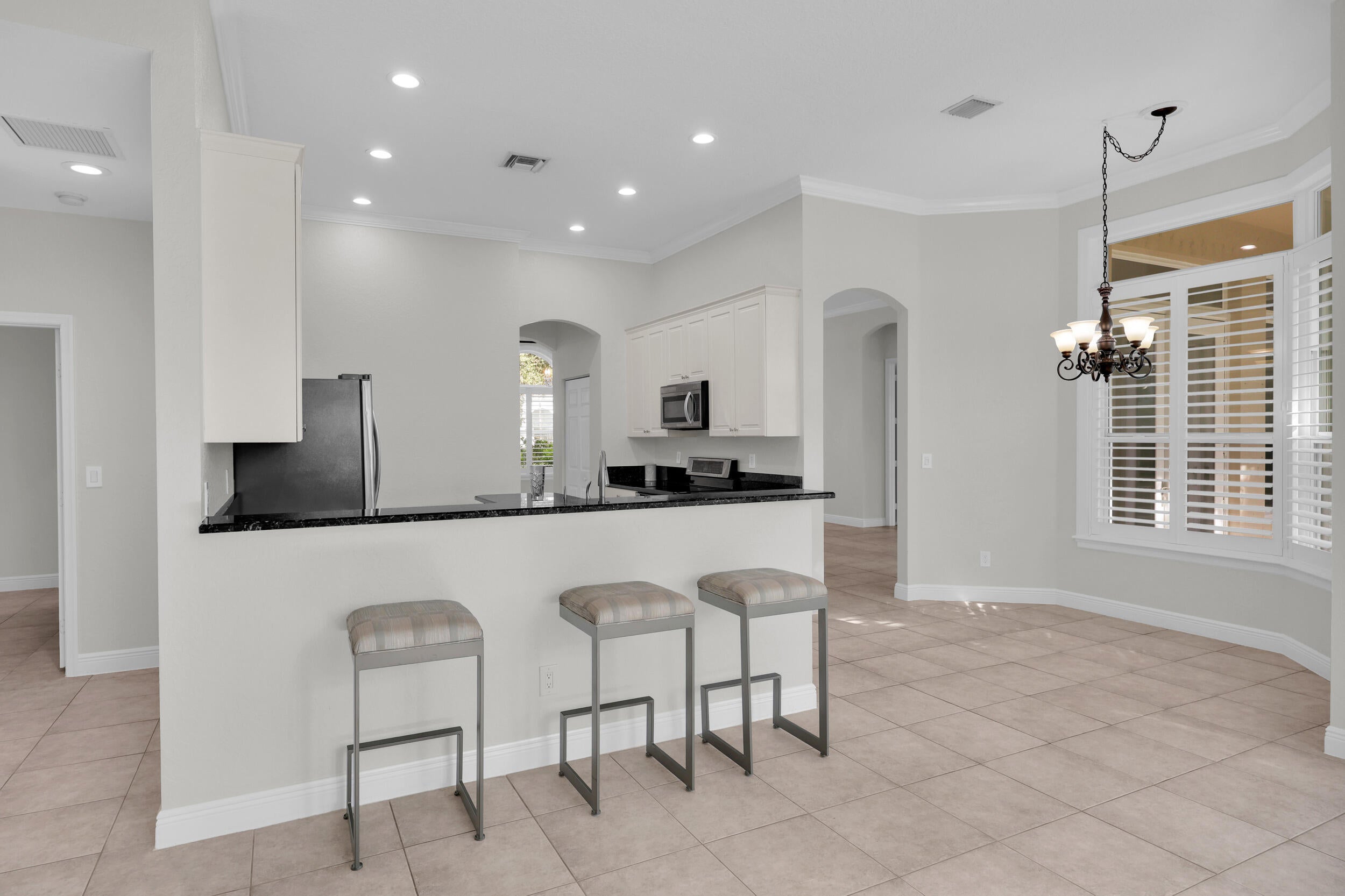 103 MAGNOLIA Way