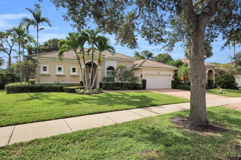 Photo of 103 MAGNOLIA Way, Tequesta, FL 33469 (MLS # B26074158)