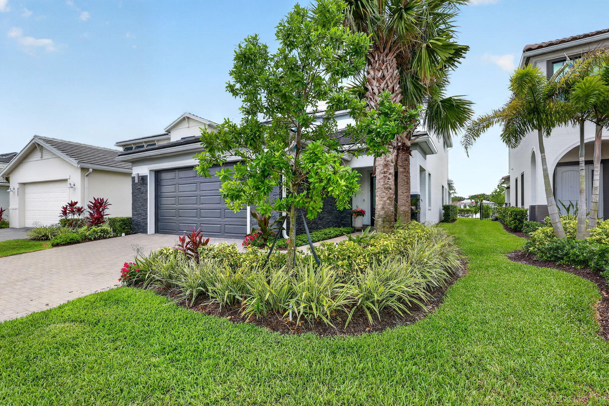 329 SE Fascino Circle