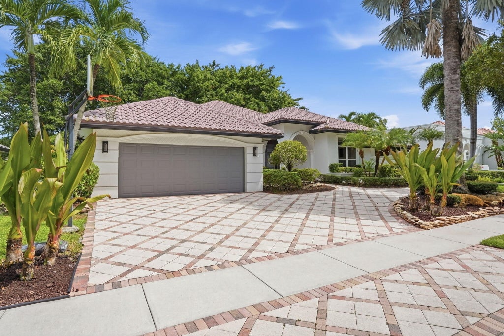 Photo of 5742 SAINT ANNES Way, Boca Raton, FL 33496 (MLS # B26075168)