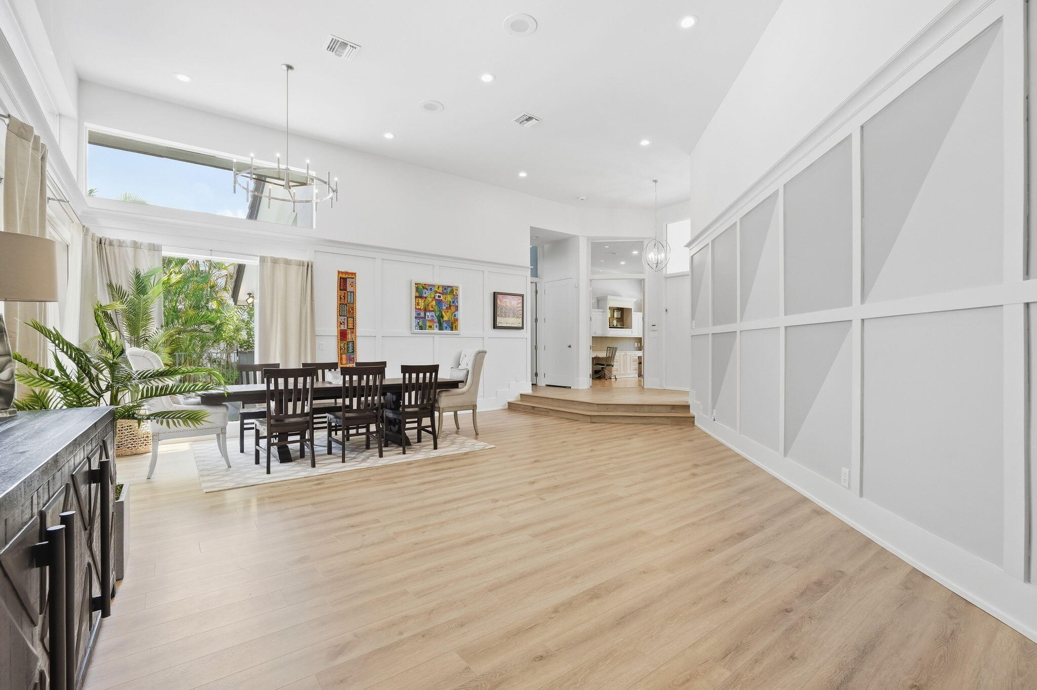 Properties | Stephanie Kaufman 5742 SAINT ANNES Way
