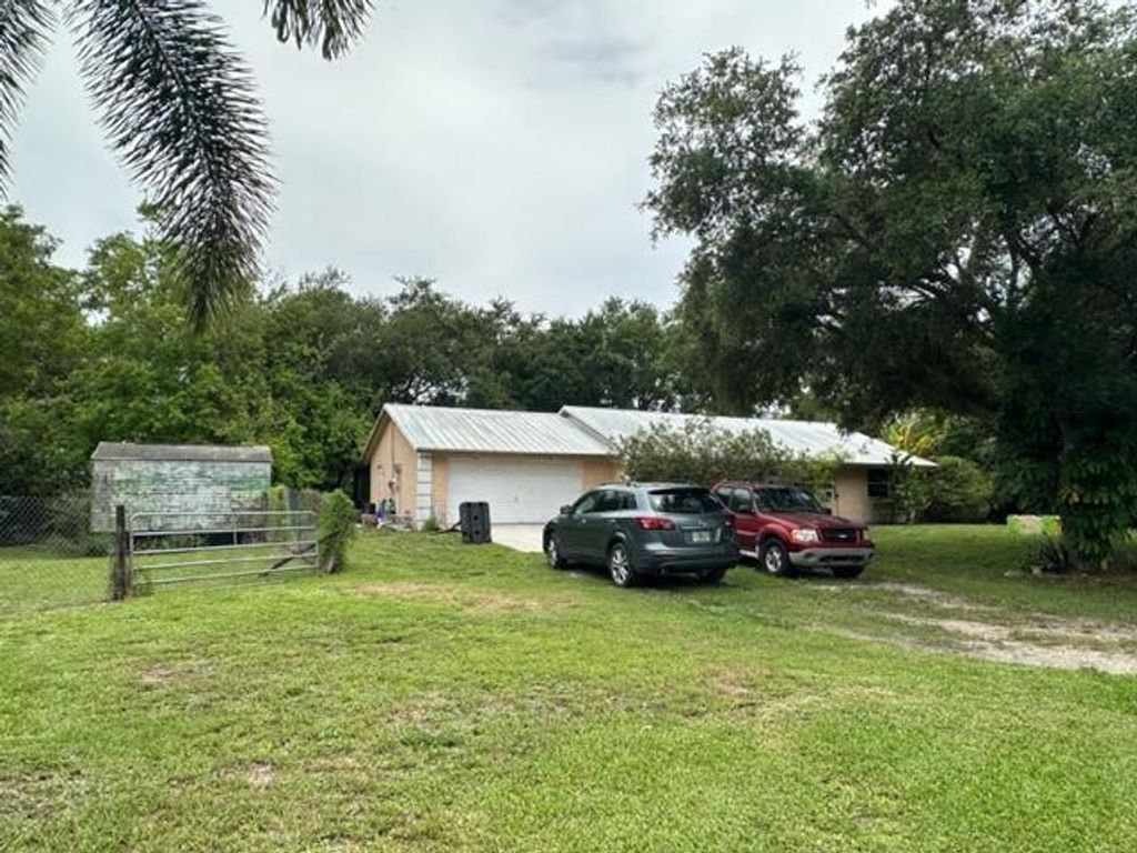 Photo of 13522 68th Street N, West Palm Beach, FL 33412 (MLS # R11105608)