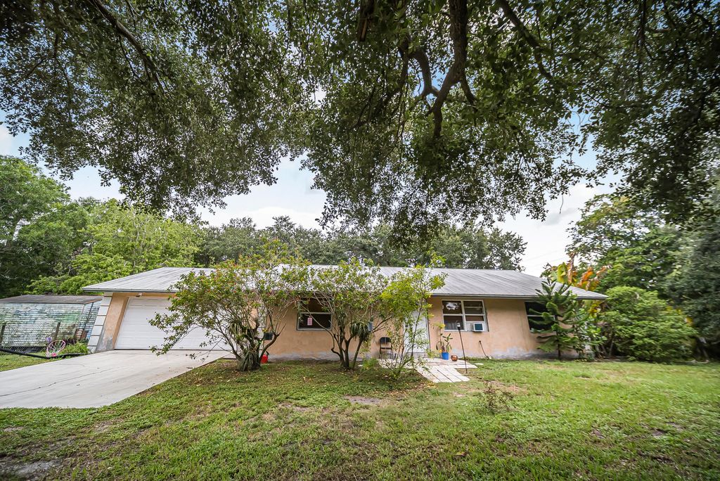 Photo of 13522 68th Street N, West Palm Beach, FL 33412 (MLS # R11105608)