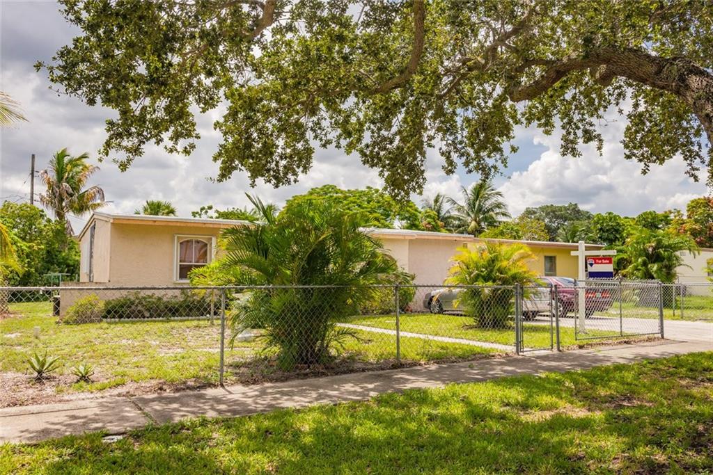 Lauderdale Manors Add Rev - Residential