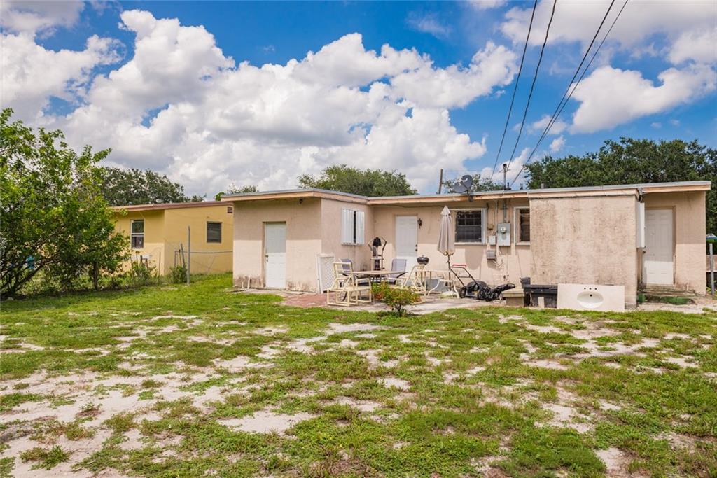 Lauderdale Manors Add Rev - Residential