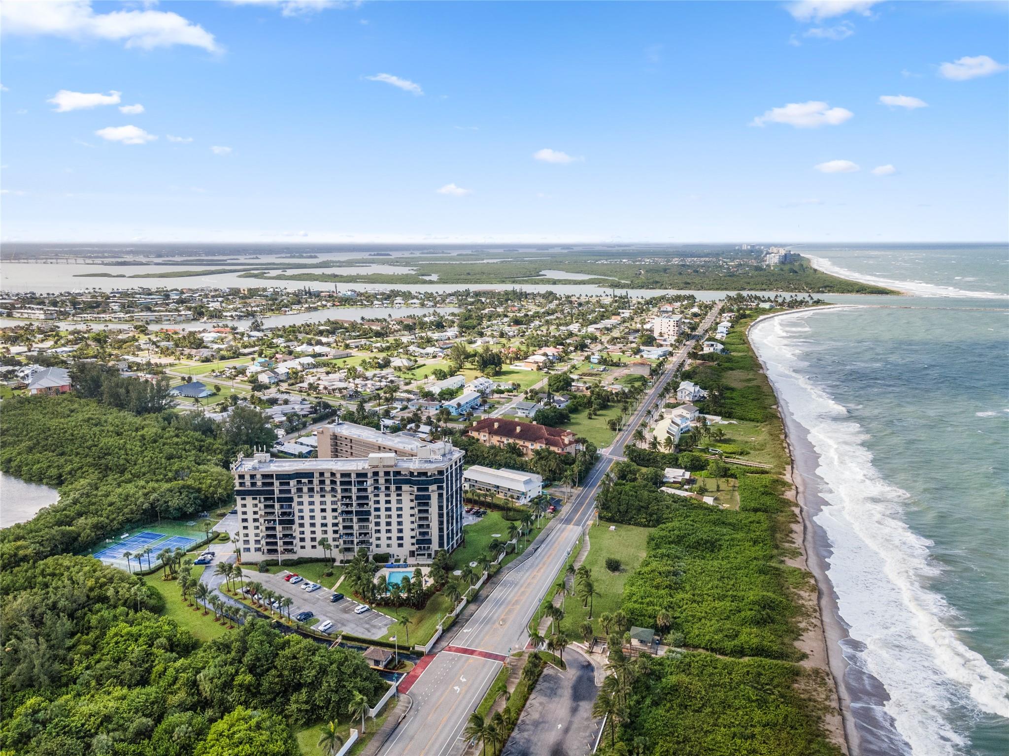 Sea Pointe Towers - Residential