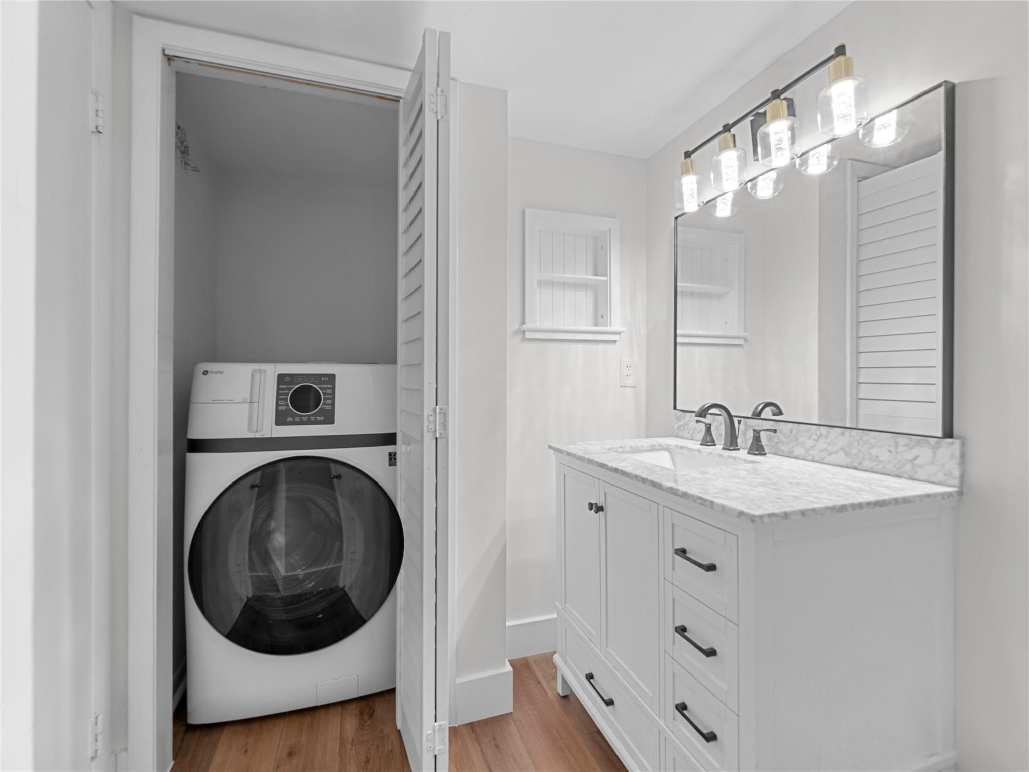 Sea Pointe Towers - Residential