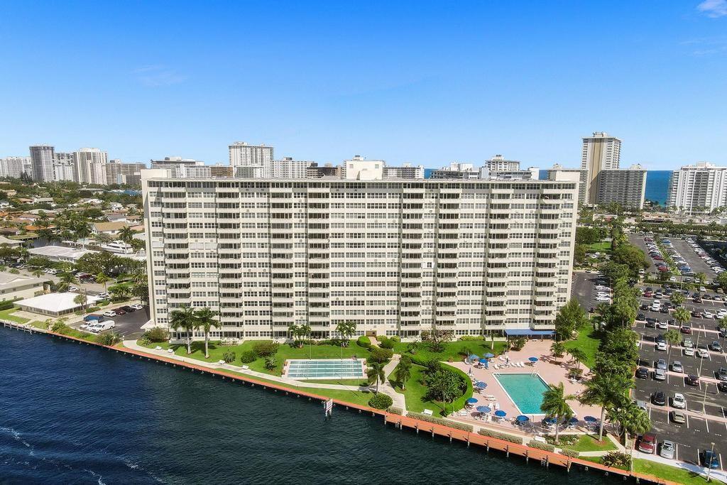 Coral Ridge Towers North - Residential