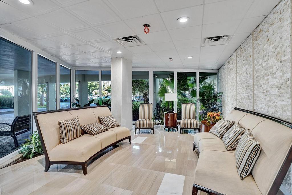 Coral Ridge Towers North - Residential