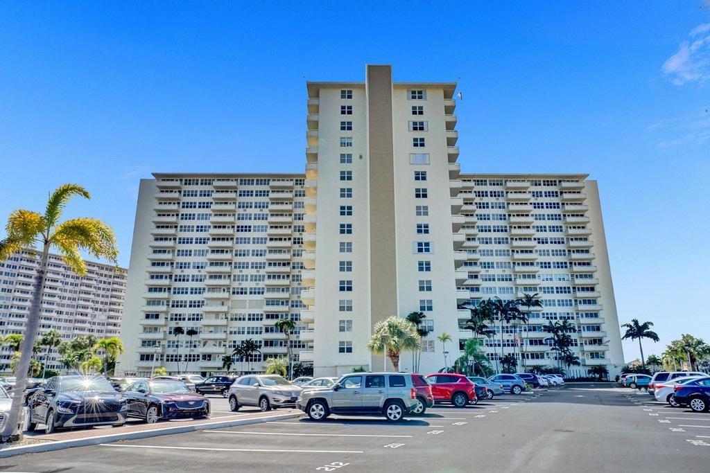 Coral Ridge Towers North - Residential
