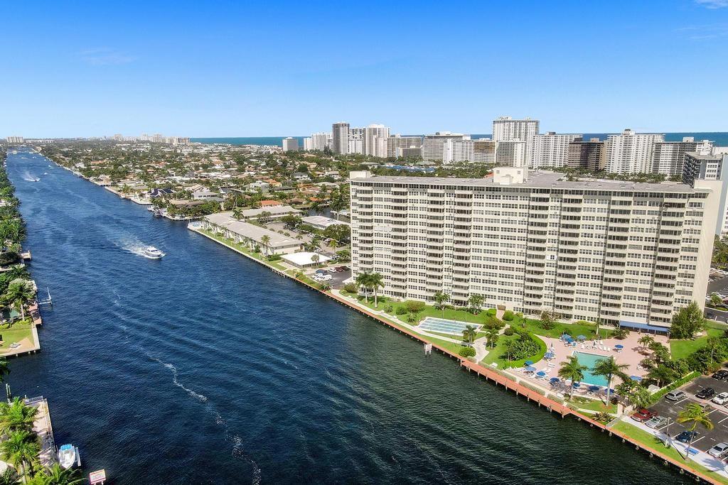 Coral Ridge Towers North - Residential