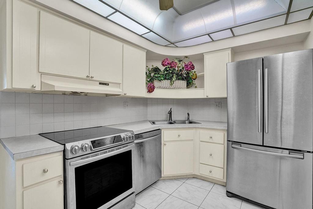 Coral Ridge Towers North - Residential