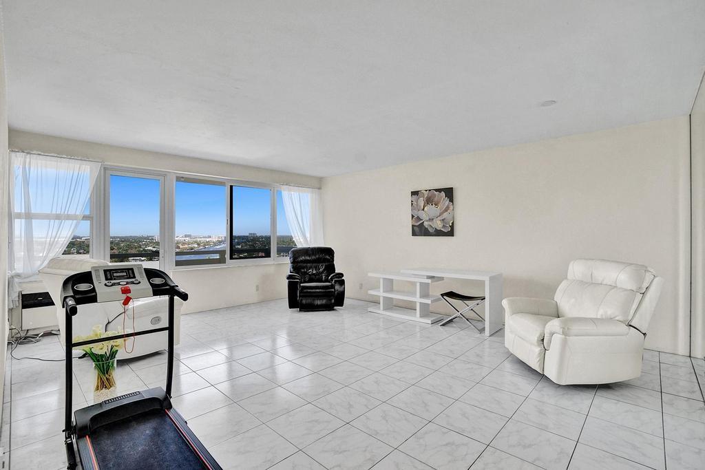 Coral Ridge Towers North - Residential