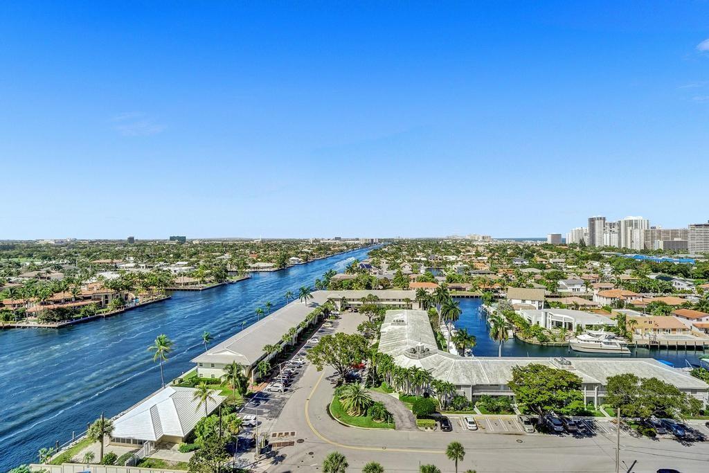 Coral Ridge Towers North - Residential