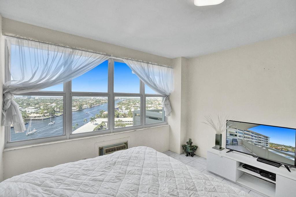 Coral Ridge Towers North - Residential