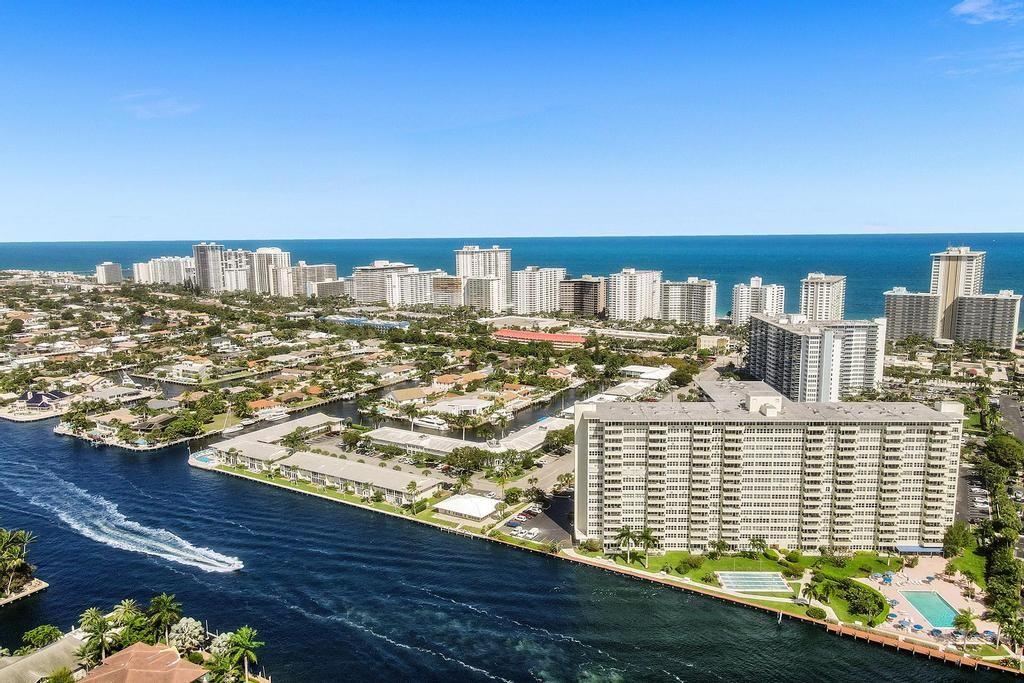 Coral Ridge Towers North - Residential